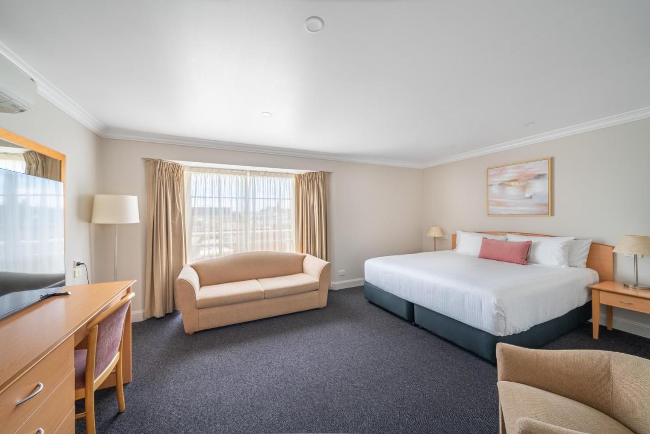 Heritage Inn Bathurst Extérieur photo