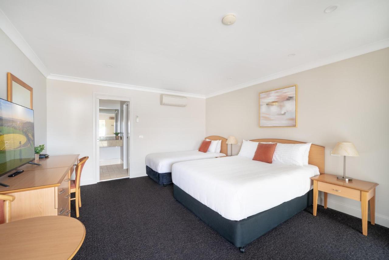 Heritage Inn Bathurst Extérieur photo