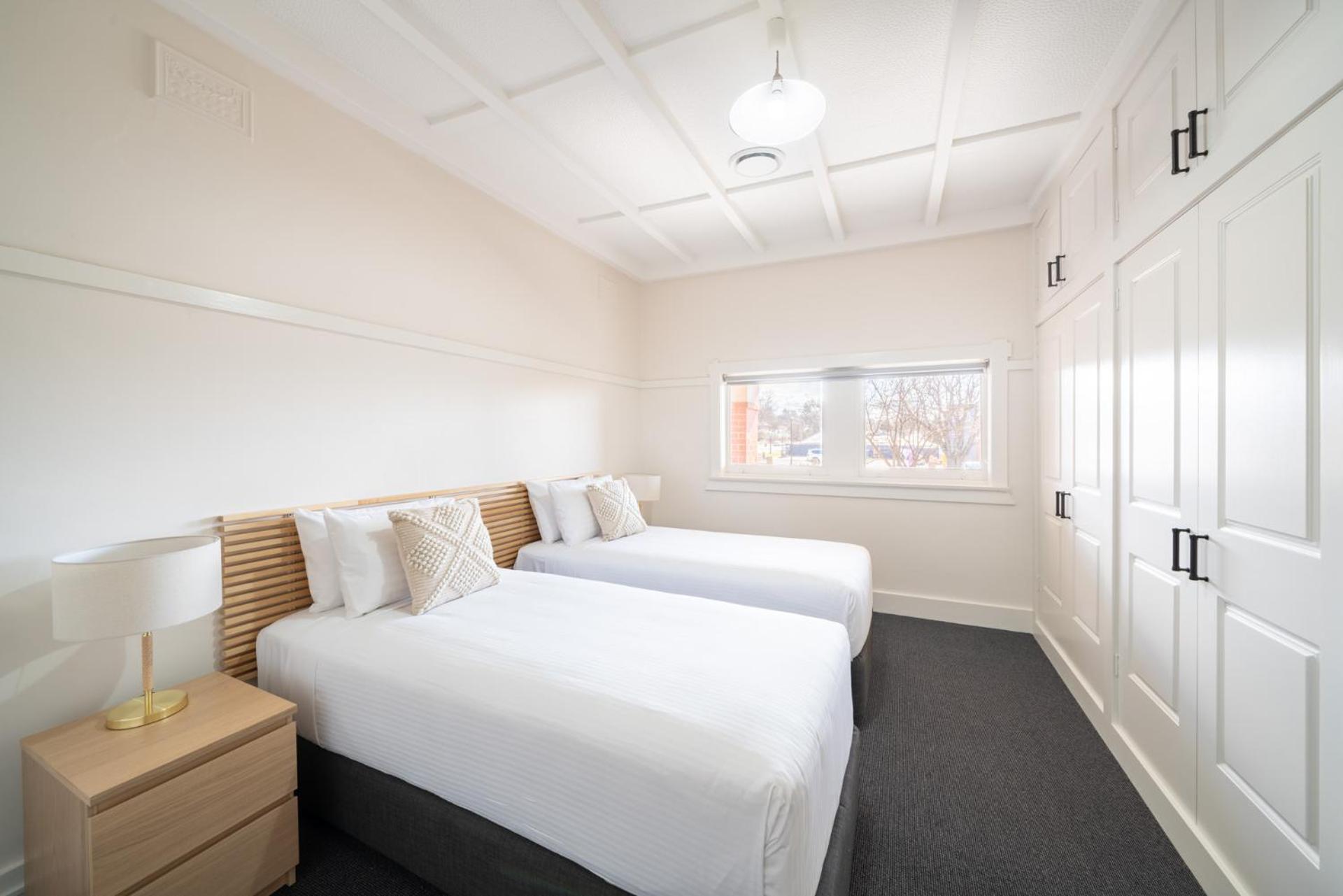Heritage Inn Bathurst Extérieur photo