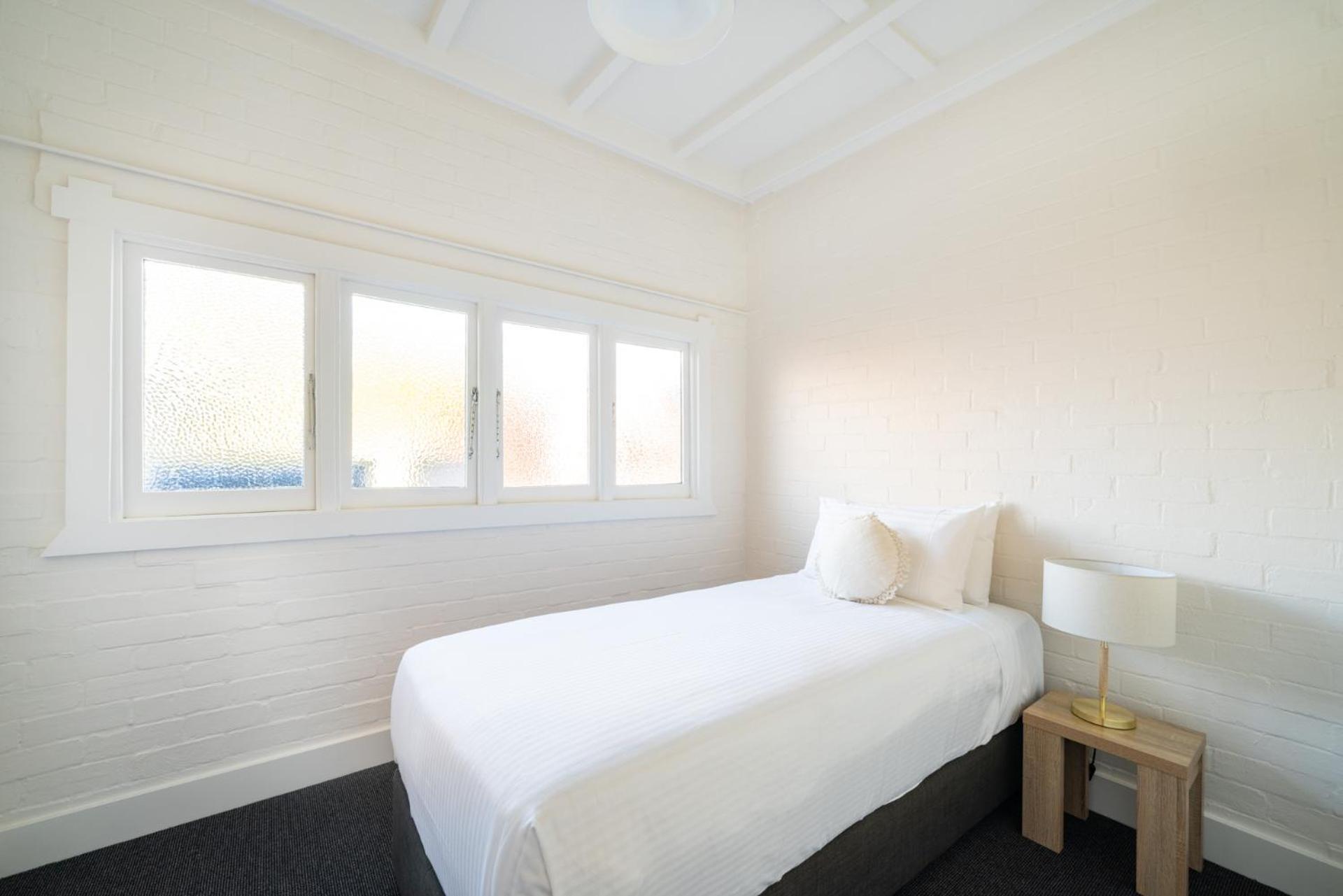 Heritage Inn Bathurst Extérieur photo