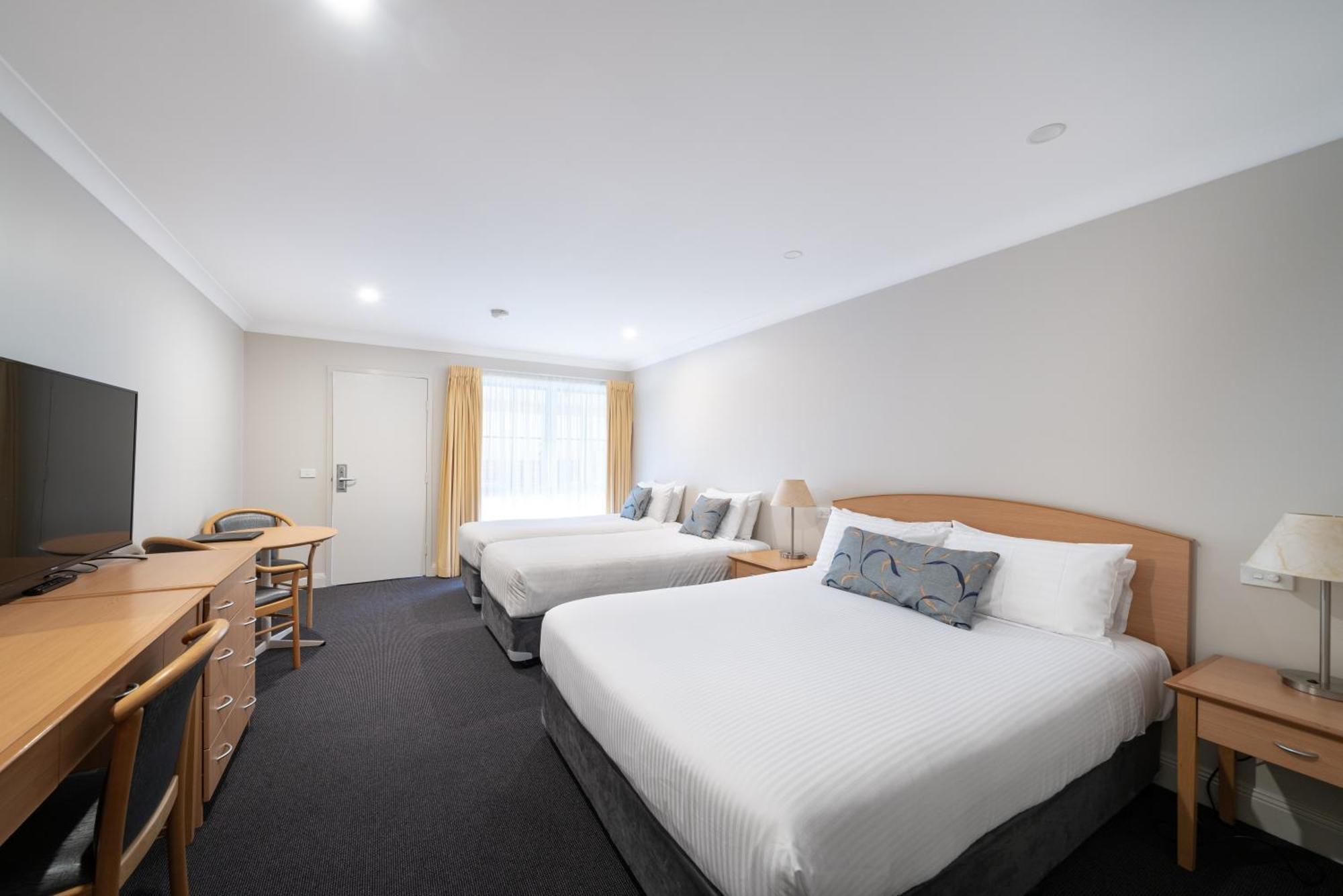 Heritage Inn Bathurst Extérieur photo