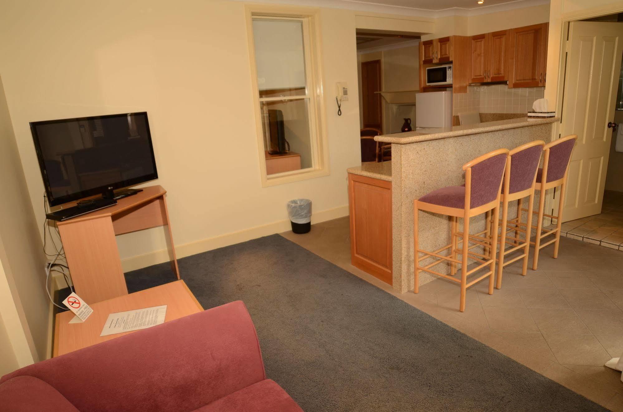 Heritage Inn Bathurst Extérieur photo