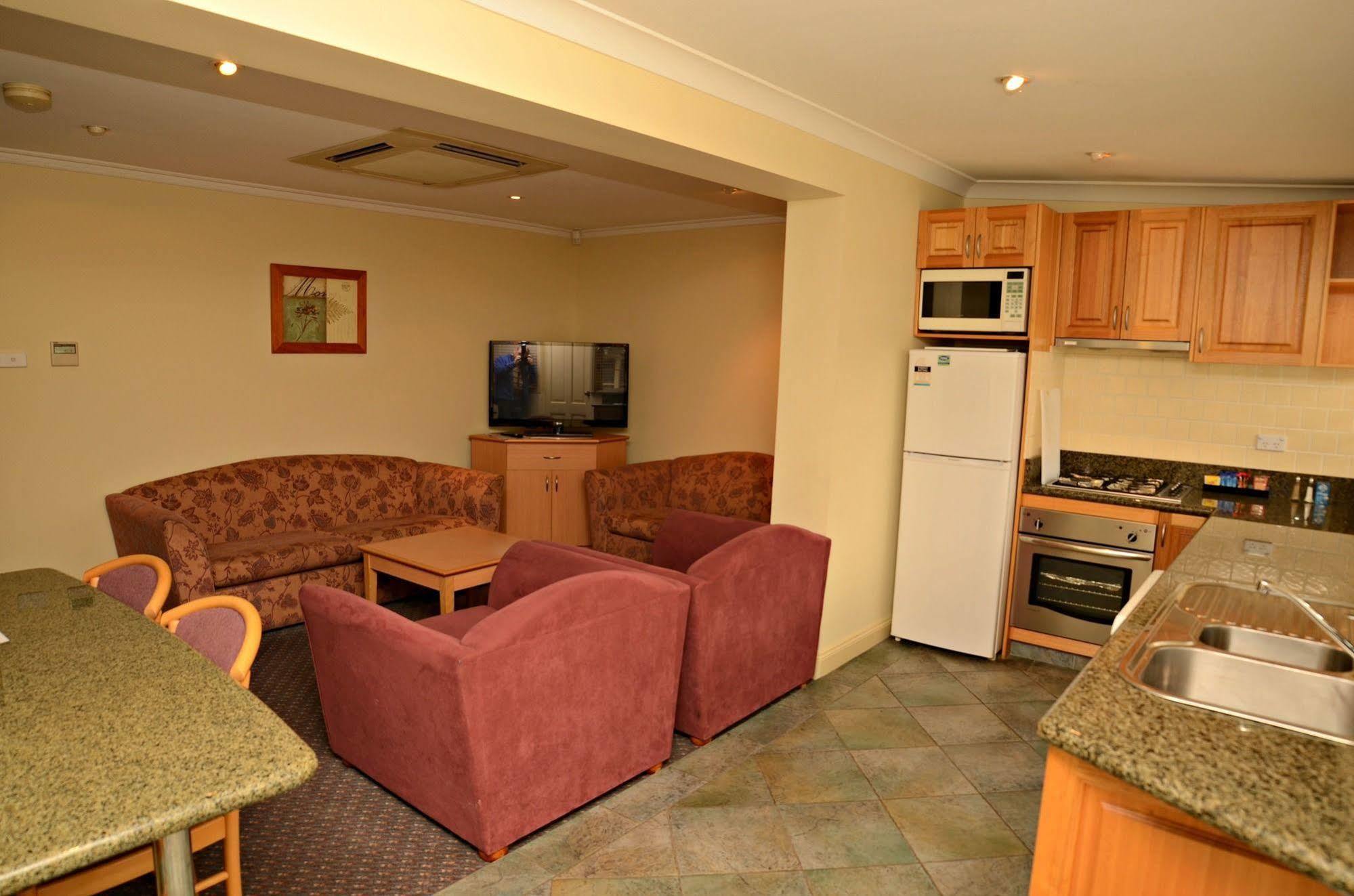 Heritage Inn Bathurst Extérieur photo