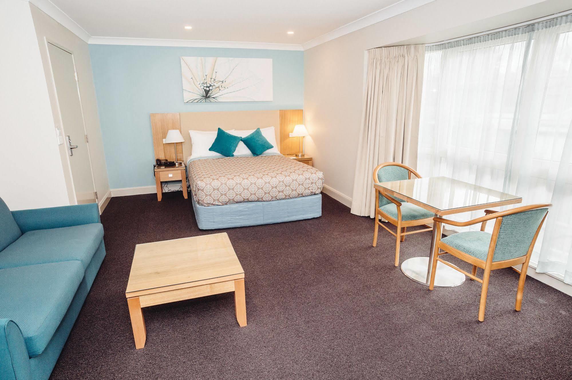 Heritage Inn Bathurst Extérieur photo